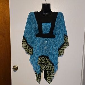 Bisou Bisou Blue and Black Floral Blouse